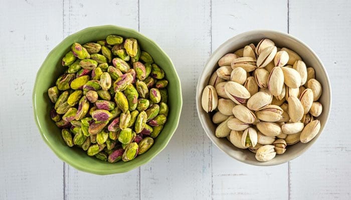 تفاوت پسته اکبری و احمد آقایی