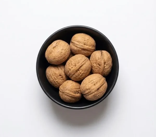 عکس گردو با پوست تازه و باکیفیت از فروشگاه وزرا